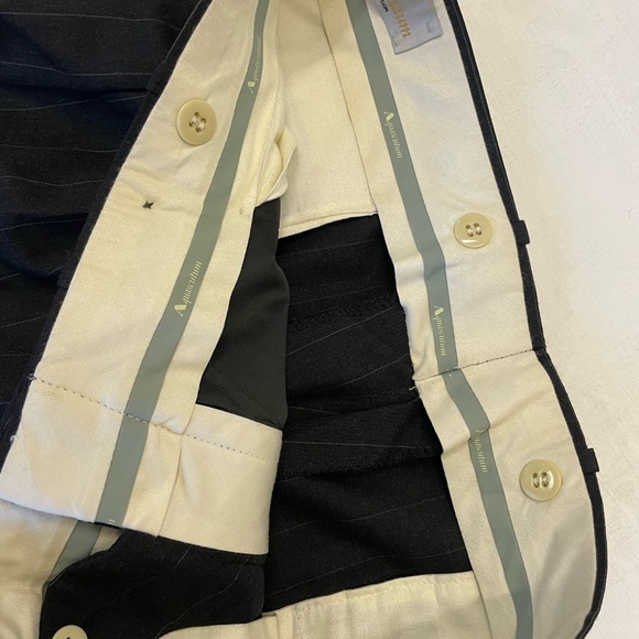 Aquascutum of London Vintage 3 Piece Striped Pleated Wool Suit in Gray Size 44 L - Picture 12 of 15